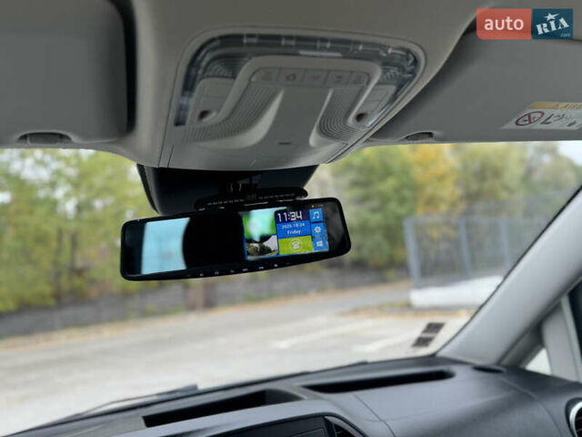 Белый Мерседес Вито, объемом двигателя 1.6 л и пробегом 117 тыс. км за 23500 $, фото 16 на Automoto.ua