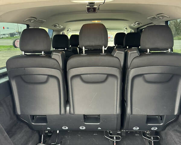 Белый Мерседес Вито, объемом двигателя 2.14 л и пробегом 244 тыс. км за 23000 $, фото 11 на Automoto.ua