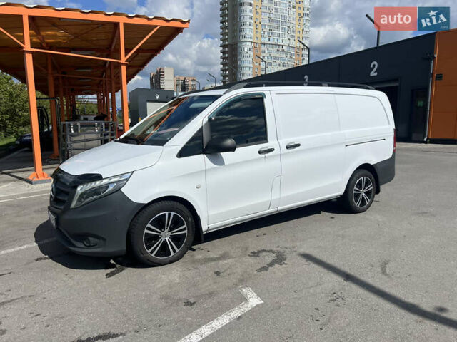 Білий Мерседес Віто, об'ємом двигуна 2.14 л та пробігом 220 тис. км за 19800 $, фото 14 на Automoto.ua