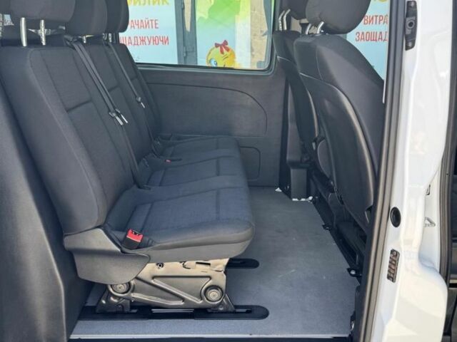 Білий Мерседес Віто, об'ємом двигуна 2.2 л та пробігом 246 тис. км за 16832 $, фото 7 на Automoto.ua