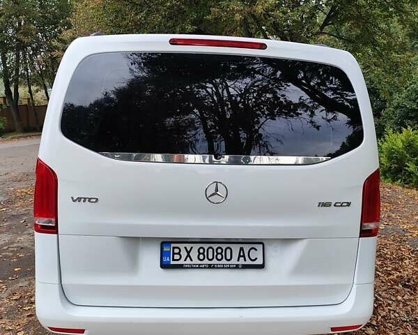 Білий Мерседес Віто, об'ємом двигуна 2.14 л та пробігом 264 тис. км за 20001 $, фото 5 на Automoto.ua
