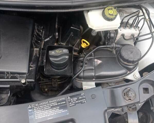 Белый Мерседес Вито, объемом двигателя 2.14 л и пробегом 295 тыс. км за 21500 $, фото 23 на Automoto.ua