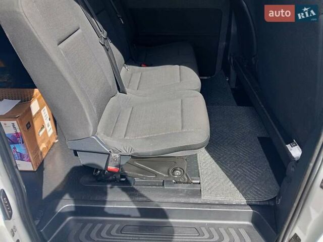 Белый Мерседес Вито, объемом двигателя 2.14 л и пробегом 242 тыс. км за 17900 $, фото 23 на Automoto.ua