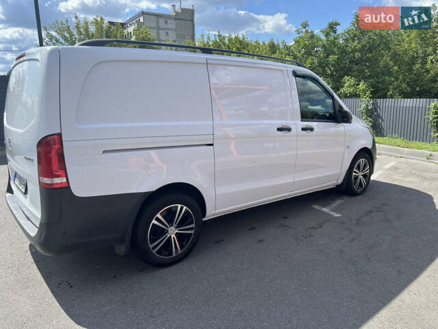 Білий Мерседес Віто, об'ємом двигуна 2.14 л та пробігом 220 тис. км за 19800 $, фото 2 на Automoto.ua