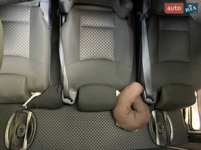 Белый Мерседес Вито, объемом двигателя 1.6 л и пробегом 255 тыс. км за 14920 $, фото 25 на Automoto.ua