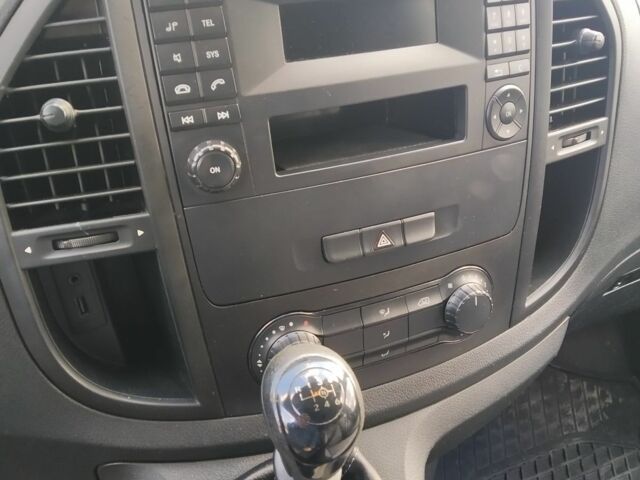 Мерседес Вито 2016 в Хмельницком на Automoto.ua Белый Мерседес Вито, объемом двигателя 1.6 л и пробегом 280 тыс. км за 16000 $, фото 3 на Automoto.ua