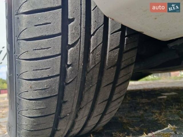 Белый Мерседес Вито, объемом двигателя 2.14 л и пробегом 242 тыс. км за 17900 $, фото 18 на Automoto.ua