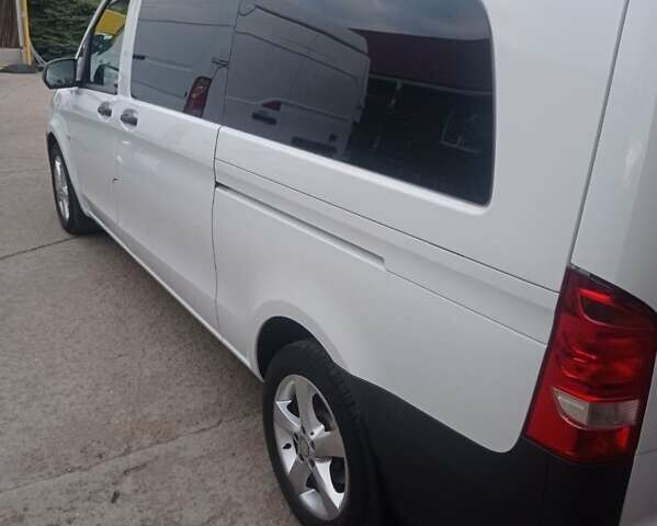 Белый Мерседес Вито, объемом двигателя 2.14 л и пробегом 295 тыс. км за 21500 $, фото 8 на Automoto.ua