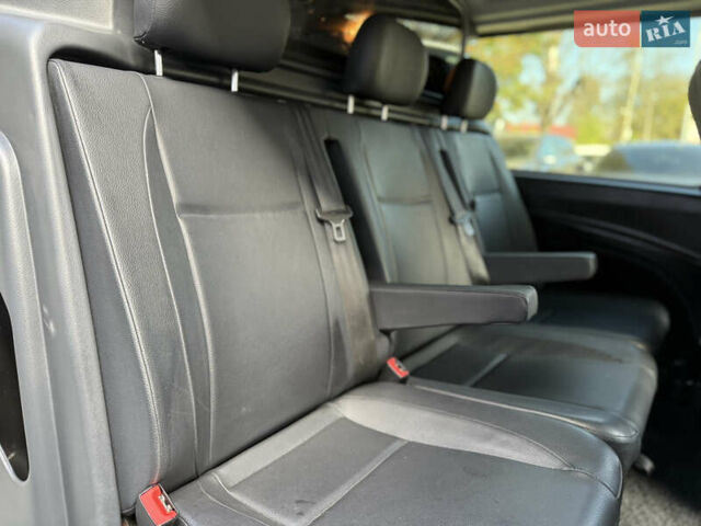 Білий Мерседес Віто, об'ємом двигуна 2.2 л та пробігом 308 тис. км за 21800 $, фото 17 на Automoto.ua