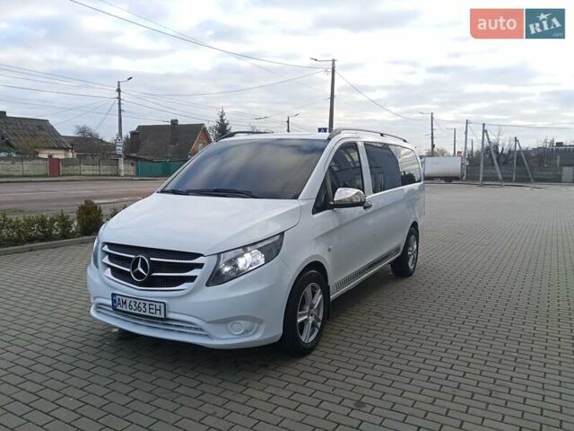 Белый Мерседес Вито, объемом двигателя 2.14 л и пробегом 242 тыс. км за 17900 $, фото 3 на Automoto.ua