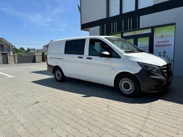 Білий Мерседес Віто, об'ємом двигуна 2.2 л та пробігом 246 тис. км за 16832 $, фото 4 на Automoto.ua