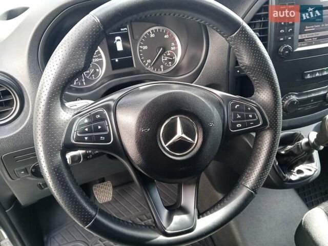 Белый Мерседес Вито, объемом двигателя 2.14 л и пробегом 242 тыс. км за 17900 $, фото 21 на Automoto.ua