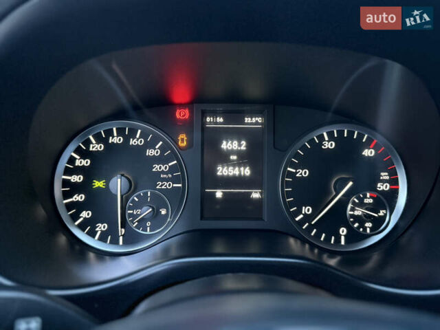 Белый Мерседес Вито, объемом двигателя 2.14 л и пробегом 265 тыс. км за 23800 $, фото 14 на Automoto.ua