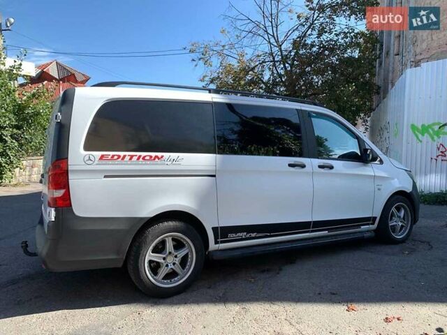 Белый Мерседес Вито, объемом двигателя 1.6 л и пробегом 255 тыс. км за 14920 $, фото 3 на Automoto.ua