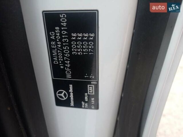 Белый Мерседес Вито, объемом двигателя 2.14 л и пробегом 295 тыс. км за 21500 $, фото 10 на Automoto.ua