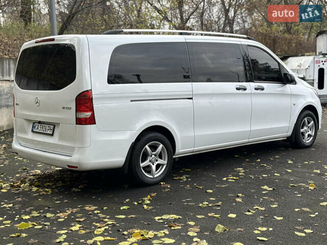 Белый Мерседес Вито, объемом двигателя 1.6 л и пробегом 340 тыс. км за 16500 $, фото 3 на Automoto.ua