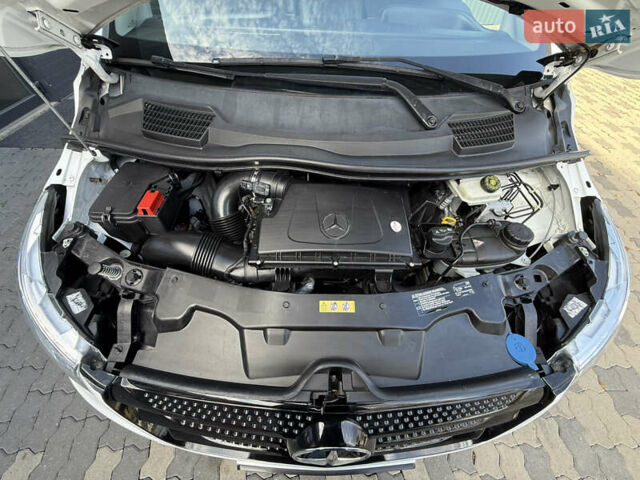 Білий Мерседес Віто, об'ємом двигуна 2.2 л та пробігом 308 тис. км за 21800 $, фото 25 на Automoto.ua