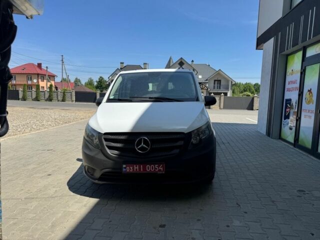 Білий Мерседес Віто, об'ємом двигуна 2.2 л та пробігом 246 тис. км за 16832 $, фото 5 на Automoto.ua