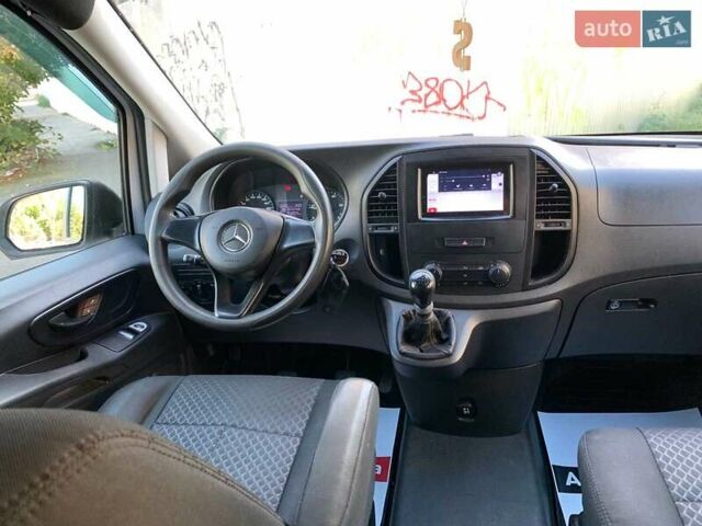 Белый Мерседес Вито, объемом двигателя 1.6 л и пробегом 255 тыс. км за 14920 $, фото 19 на Automoto.ua