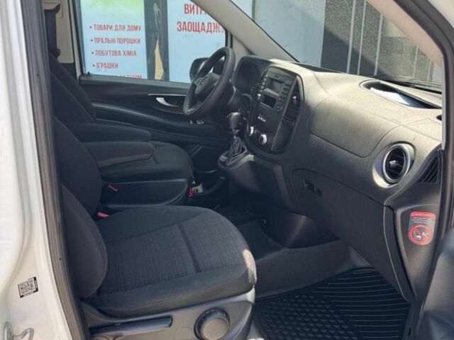 Білий Мерседес Віто, об'ємом двигуна 2.2 л та пробігом 246 тис. км за 16832 $, фото 6 на Automoto.ua