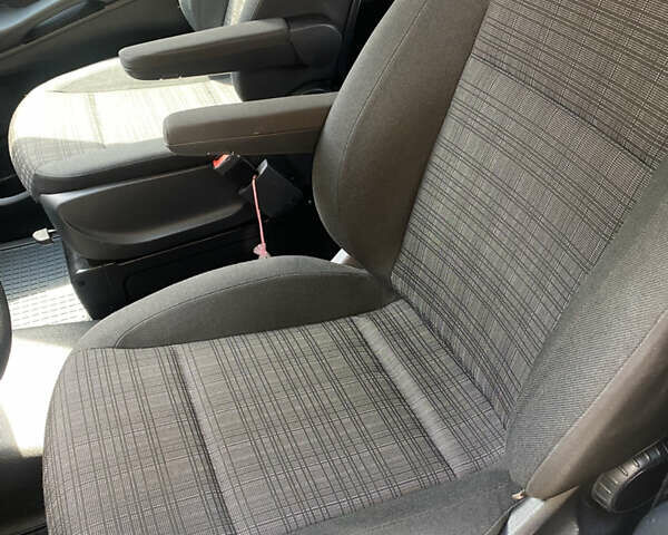 Мерседес Вито 2016 в Умани на Automoto.ua Белый Мерседес Вито, объемом двигателя 2.14 л и пробегом 272 тыс. км за 20900 $, фото 19 на Automoto.ua