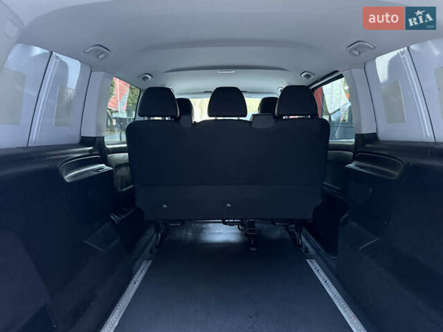 Белый Мерседес Вито, объемом двигателя 2.14 л и пробегом 265 тыс. км за 23800 $, фото 17 на Automoto.ua