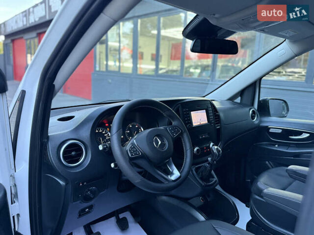 Белый Мерседес Вито, объемом двигателя 2.14 л и пробегом 265 тыс. км за 23800 $, фото 11 на Automoto.ua