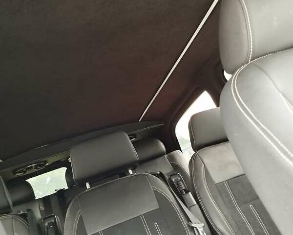 Белый Мерседес Вито, объемом двигателя 2.2 л и пробегом 285 тыс. км за 22000 $, фото 13 на Automoto.ua