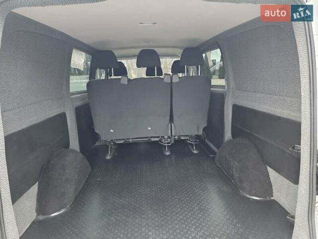 Белый Мерседес Вито, объемом двигателя 2.2 л и пробегом 242 тыс. км за 16777 $, фото 12 на Automoto.ua