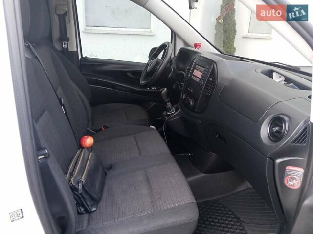 Белый Мерседес Вито, объемом двигателя 2.14 л и пробегом 242 тыс. км за 17900 $, фото 11 на Automoto.ua