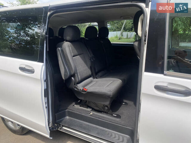 Белый Мерседес Вито, объемом двигателя 2.2 л и пробегом 275 тыс. км за 19900 $, фото 22 на Automoto.ua