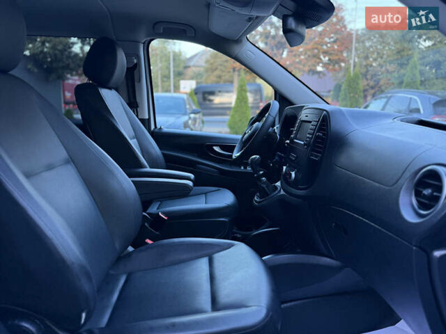 Белый Мерседес Вито, объемом двигателя 2.14 л и пробегом 265 тыс. км за 23800 $, фото 22 на Automoto.ua