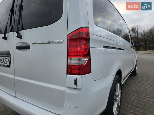 Белый Мерседес Вито, объемом двигателя 2.2 л и пробегом 242 тыс. км за 16777 $, фото 9 на Automoto.ua