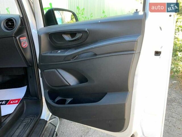 Белый Мерседес Вито, объемом двигателя 1.6 л и пробегом 255 тыс. км за 14920 $, фото 26 на Automoto.ua