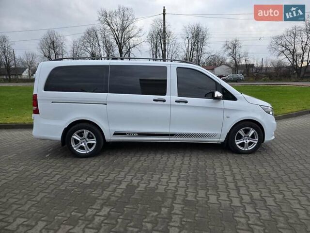 Белый Мерседес Вито, объемом двигателя 2.2 л и пробегом 242 тыс. км за 16777 $, фото 8 на Automoto.ua
