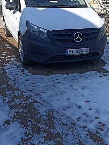 Белый Мерседес Вито, объемом двигателя 2.14 л и пробегом 190 тыс. км за 14500 $, фото 24 на Automoto.ua