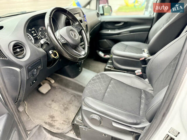 Білий Мерседес Віто, об'ємом двигуна 2.14 л та пробігом 274 тис. км за 19700 $, фото 19 на Automoto.ua