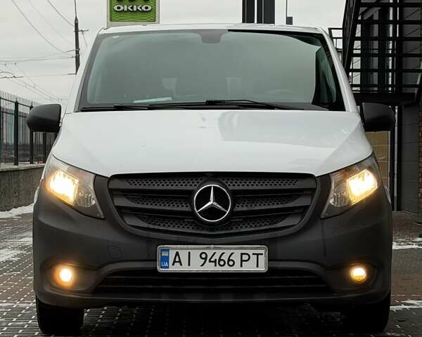 Білий Мерседес Віто, об'ємом двигуна 2.14 л та пробігом 335 тис. км за 16800 $, фото 14 на Automoto.ua