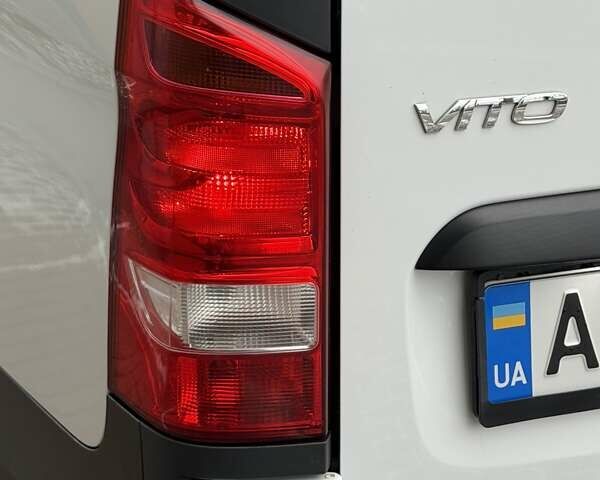Білий Мерседес Віто, об'ємом двигуна 2.14 л та пробігом 335 тис. км за 16800 $, фото 33 на Automoto.ua