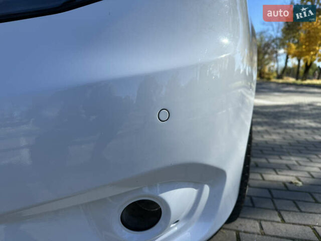 Мерседес Вито 2017 в Коломые на Automoto.ua Белый Мерседес Вито, объемом двигателя 2.14 л и пробегом 185 тыс. км за 29900 $, фото 11 на Automoto.ua