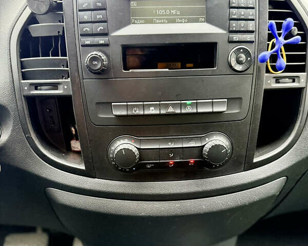 Білий Мерседес Віто, об'ємом двигуна 2.14 л та пробігом 274 тис. км за 19700 $, фото 27 на Automoto.ua