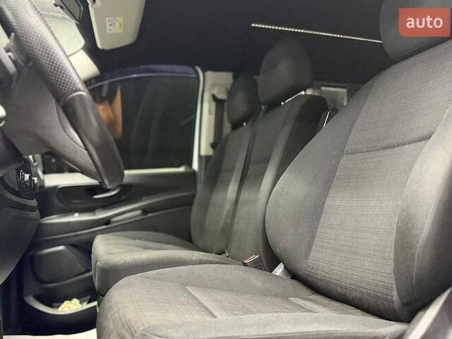 Білий Мерседес Віто, об'ємом двигуна 2.14 л та пробігом 220 тис. км за 25900 $, фото 10 на Automoto.ua