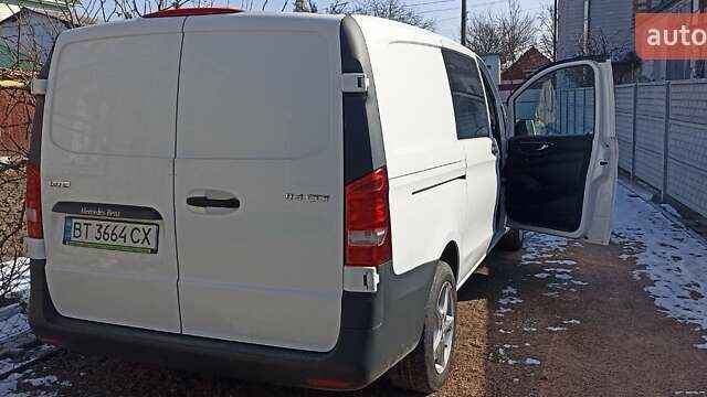 Белый Мерседес Вито, объемом двигателя 2.14 л и пробегом 190 тыс. км за 14500 $, фото 6 на Automoto.ua