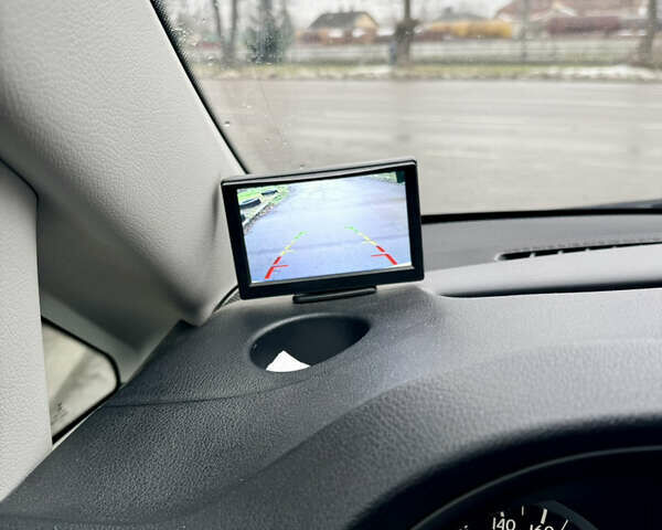 Білий Мерседес Віто, об'ємом двигуна 2.14 л та пробігом 274 тис. км за 19700 $, фото 24 на Automoto.ua