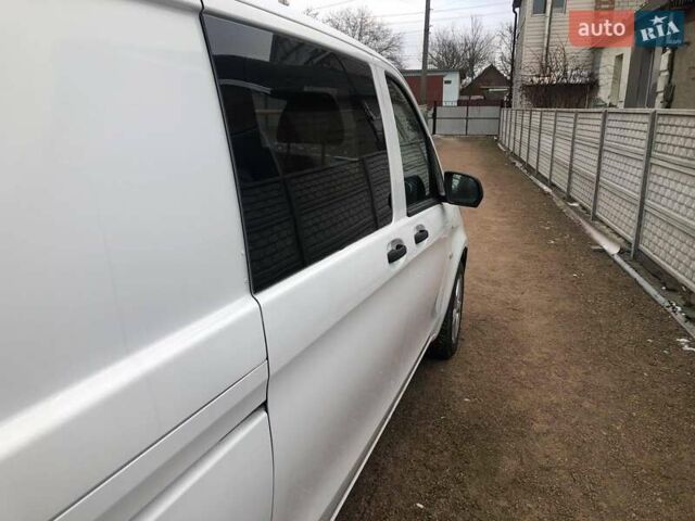 Белый Мерседес Вито, объемом двигателя 2.14 л и пробегом 190 тыс. км за 14500 $, фото 1 на Automoto.ua