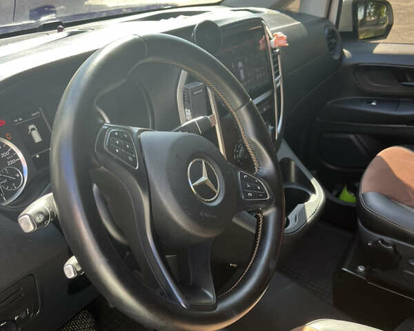 Мерседес Вито 2017 в Черкассах на Automoto.ua Белый Мерседес Вито, объемом двигателя 2.14 л и пробегом 250 тыс. км за 25500 $, фото 11 на Automoto.ua