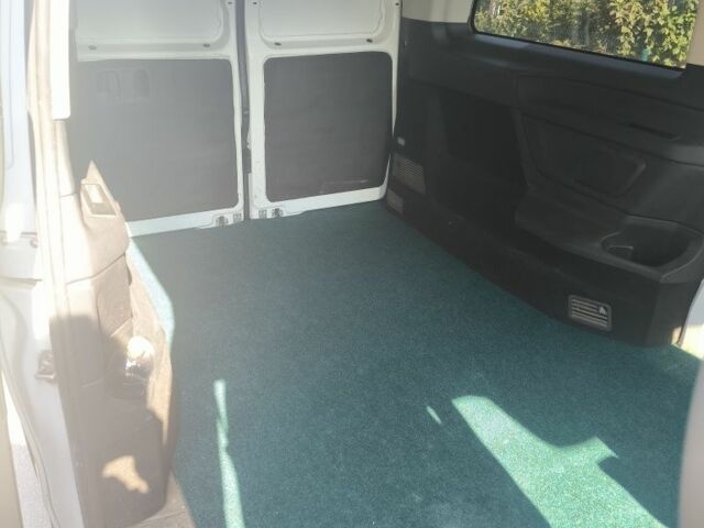 Белый Мерседес Вито, объемом двигателя 2 л и пробегом 175 тыс. км за 24200 $, фото 7 на Automoto.ua