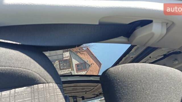 Белый Мерседес Вито, объемом двигателя 2.14 л и пробегом 190 тыс. км за 14500 $, фото 14 на Automoto.ua