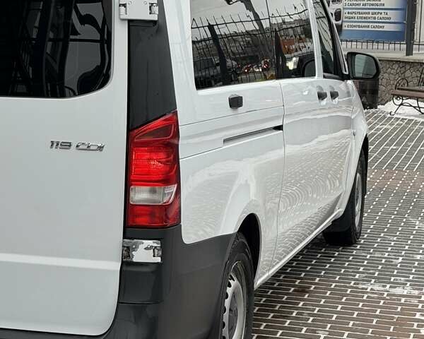 Білий Мерседес Віто, об'ємом двигуна 2.14 л та пробігом 335 тис. км за 16800 $, фото 24 на Automoto.ua