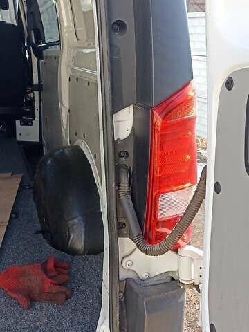 Белый Мерседес Вито, объемом двигателя 2.14 л и пробегом 190 тыс. км за 14500 $, фото 30 на Automoto.ua